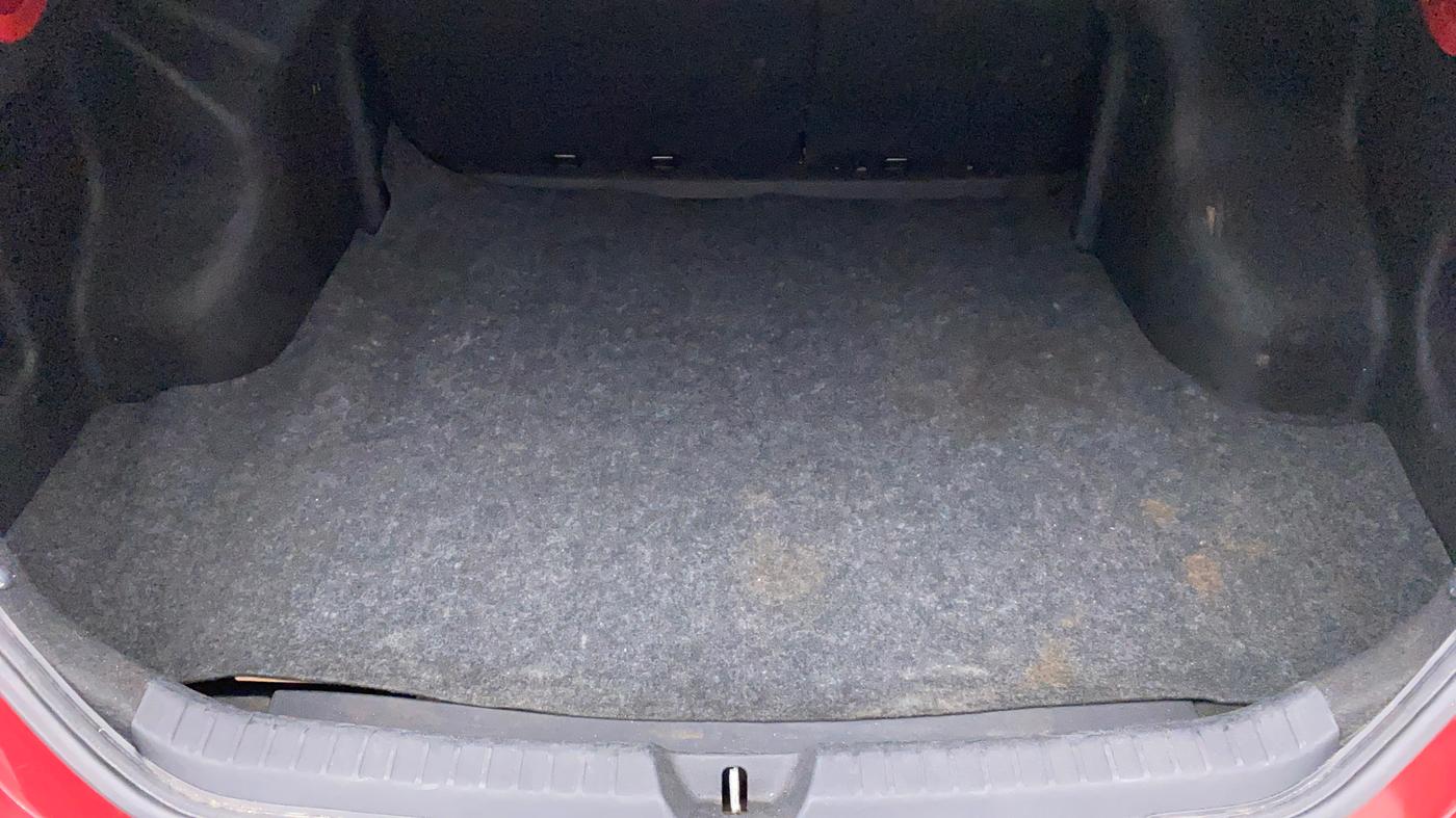 2018 Toyota YARIS J MT, Petrol, Manual, 61,783 km, Boot Inside