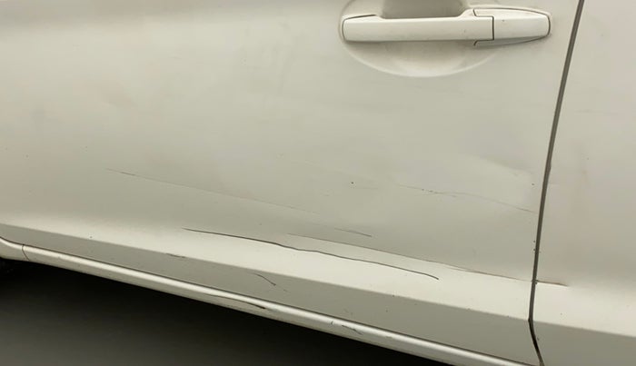 2013 Honda Amaze 1.2L I-VTEC S, Petrol, Manual, 67,821 km, Front passenger door - Slightly dented