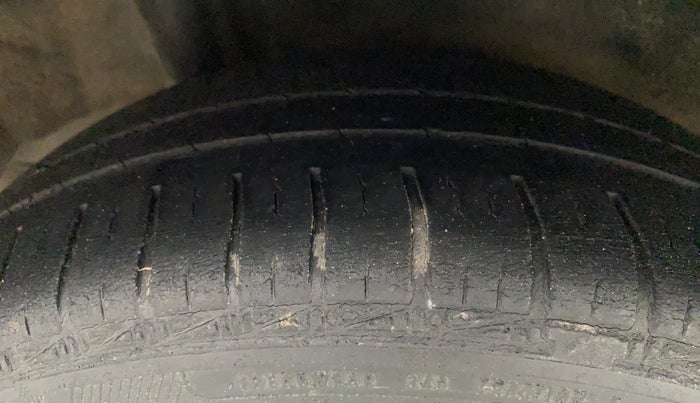 2013 Honda Amaze 1.2L I-VTEC S, Petrol, Manual, 67,821 km, Right Rear Tyre Tread