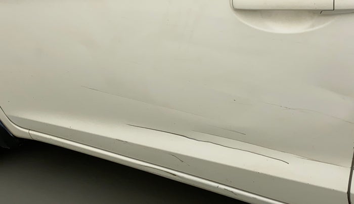 2013 Honda Amaze 1.2L I-VTEC S, Petrol, Manual, 67,821 km, Front passenger door - Minor scratches