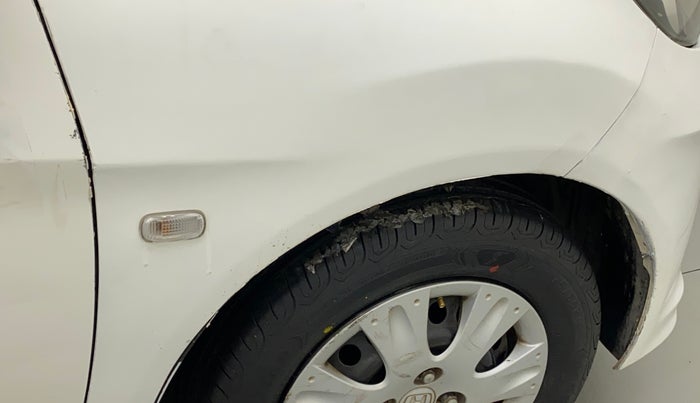 2013 Honda Amaze 1.2L I-VTEC S, Petrol, Manual, 67,821 km, Right fender - Paint has minor damage