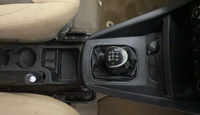 2016 Ford Figo Aspire TITANIUM 1.2 PETROL, Petrol, Manual, 62,201 km, Gear Lever