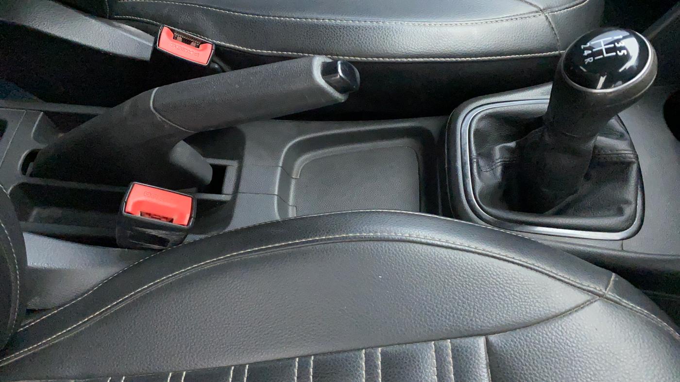 2019 Volkswagen Ameo COMFORTLINE 1.0, Petrol, Manual, 65,498 km, Gear Lever