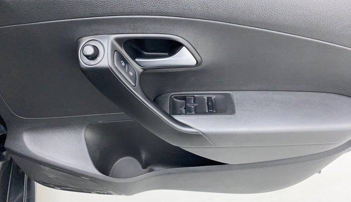2019 Volkswagen Ameo COMFORTLINE 1.0, Petrol, Manual, 65,498 km, Driver Side Door Panels Control