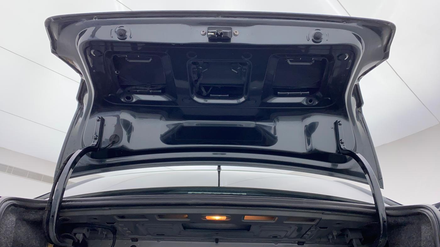 2019 Volkswagen Ameo COMFORTLINE 1.0, Petrol, Manual, 65,498 km, Boot Door Open