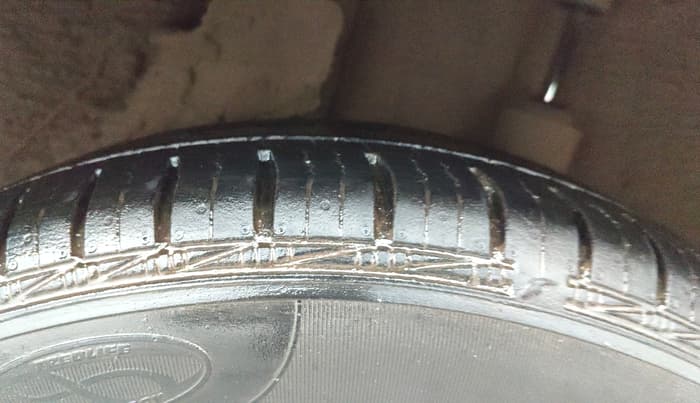 2013 Honda Brio VX AT, Petrol, Automatic, 43,331 km, Left Rear Tyre Tread