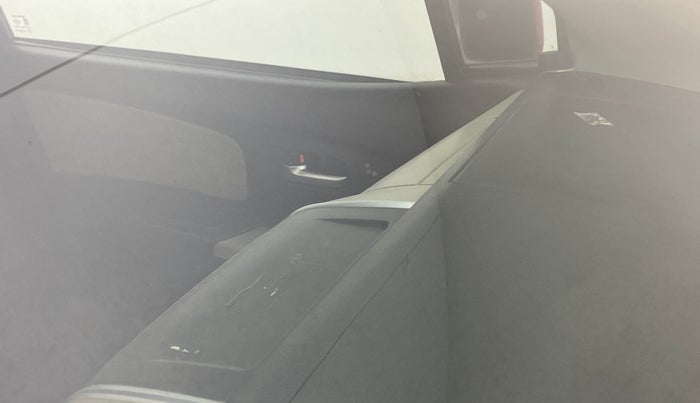 2013 Maruti Wagon R 1.0 VXI, Petrol, Manual, 45,434 km, Front windshield - Minor spot on windshield