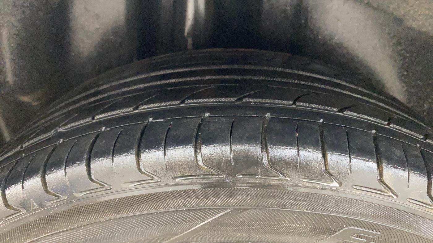 2019 Volkswagen Ameo HIGHLINE PLUS 1.0L 16 ALLOY, Petrol, Manual, 94,240 km, Right Rear Tyre Tread