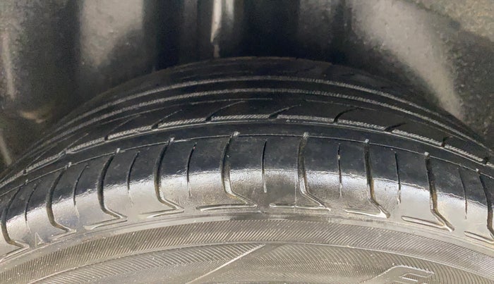 2019 Volkswagen Ameo HIGHLINE PLUS 1.0L 16 ALLOY, Petrol, Manual, 94,240 km, Right Rear Tyre Tread