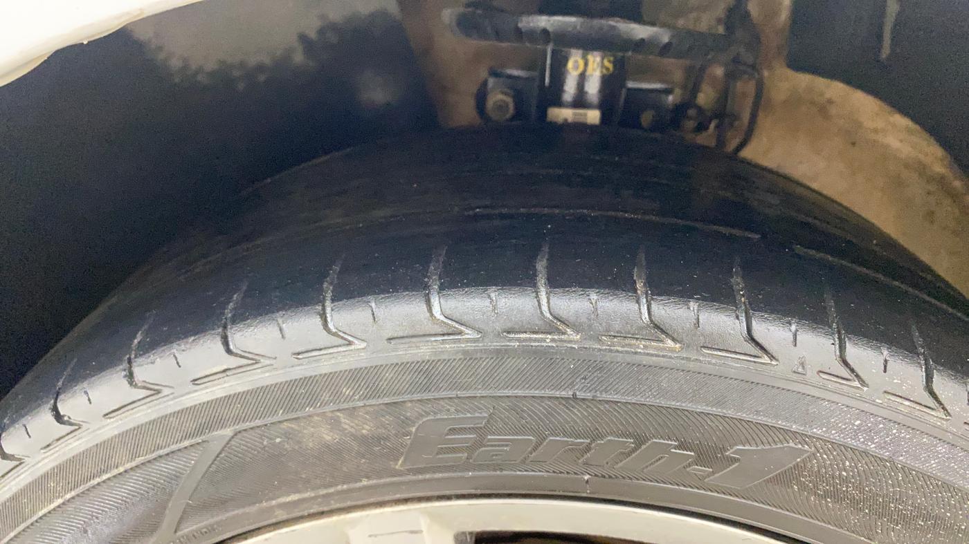 2019 Volkswagen Ameo HIGHLINE PLUS 1.0L 16 ALLOY, Petrol, Manual, 94,240 km, Left Front Tyre Tread