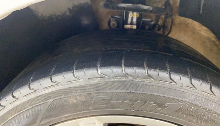 2019 Volkswagen Ameo HIGHLINE PLUS 1.0L 16 ALLOY, Petrol, Manual, 94,240 km, Left Front Tyre Tread