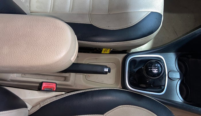 2017 Volkswagen Ameo HIGHLINE PLUS 1.5L 16 ALLOY, Diesel, Manual, 92,446 km, Gear Lever