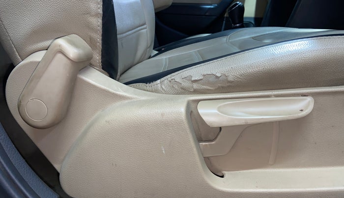 2017 Volkswagen Ameo HIGHLINE PLUS 1.5L 16 ALLOY, Diesel, Manual, 92,446 km, Driver Side Adjustment Panel