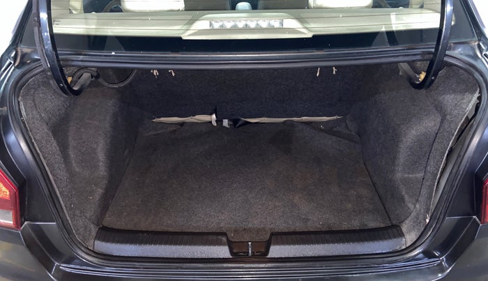 2017 Volkswagen Ameo HIGHLINE PLUS 1.5L 16 ALLOY, Diesel, Manual, 92,446 km, Boot Inside