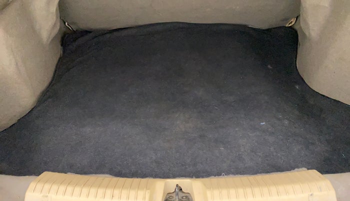 2015 Ford Figo Aspire 1.5 TITANIUM AT PETROL, Petrol, Automatic, 41,671 km, Boot Inside View