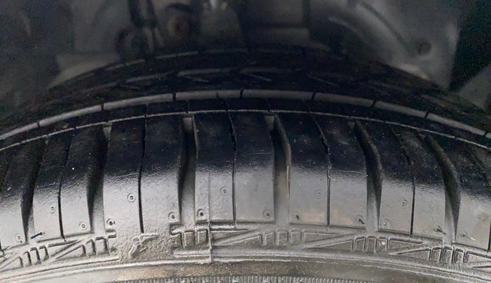 2015 Ford Figo Aspire 1.5 TITANIUM AT PETROL, Petrol, Automatic, 41,671 km, Right Front Tyre Tread