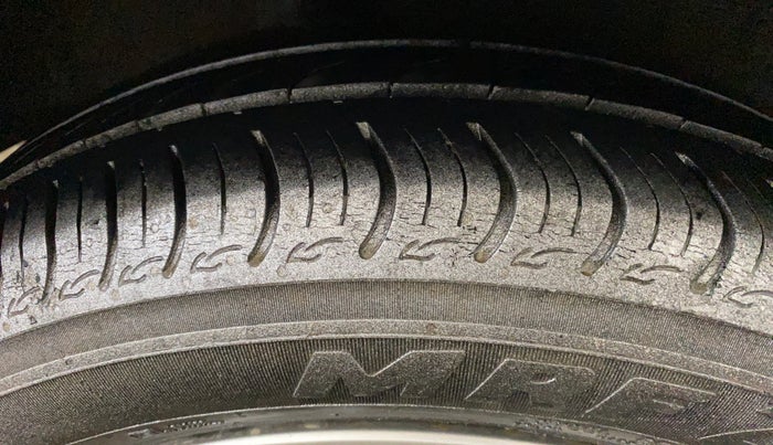 2018 Honda Amaze 1.2L I-VTEC V CVT, Petrol, Automatic, 24,489 km, Right Rear Tyre Tread