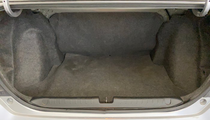 2018 Honda Amaze 1.2L I-VTEC V CVT, Petrol, Automatic, 24,489 km, Boot Inside