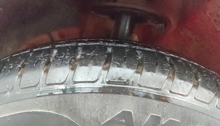 2023 Maruti Swift VXI, Petrol, Manual, 29,928 km, Left Front Tyre Tread