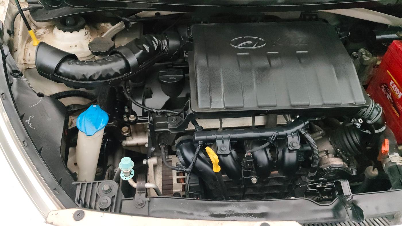 2016 Hyundai Grand i10 ASTA (O) AT 1.2 KAPPA VTVT, Petrol, Automatic, 48,216 km, Engine View - Right