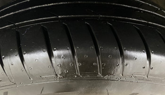 2020 MG HECTOR SHARP 1.5 DCT PETROL, Petrol, Automatic, 59,195 km, Left Front Tyre Tread