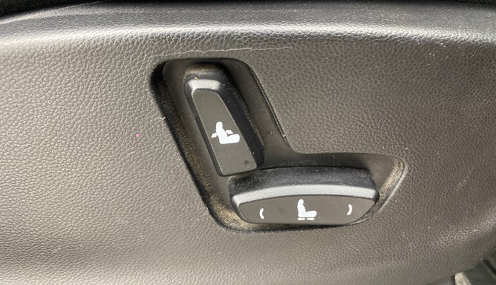 2020 MG HECTOR SHARP 1.5 DCT PETROL, Petrol, Automatic, 59,195 km, Driver Side Adjustment Panel