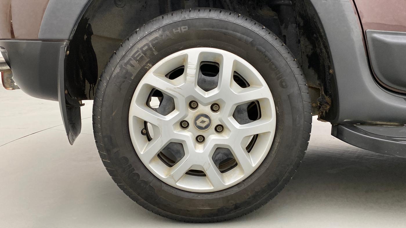 2019 Renault Duster RXS 85 PS, Diesel, Manual, 17,501 km, Right Rear Wheel
