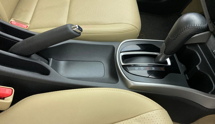 2018 Honda City 1.5L I-VTEC ZX CVT ANNIVERSARY EDITION, Petrol, Automatic, 38,054 km, Gear Lever