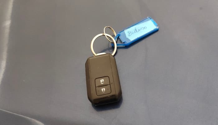 2020 Maruti Baleno ZETA PETROL 1.2, Petrol, Manual, 65,109 km, Key Close Up