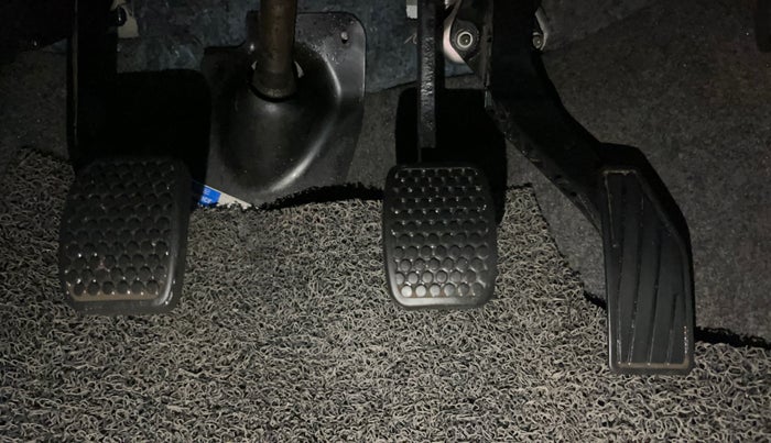 2020 Maruti Alto VXI, Petrol, Manual, 39,543 km, Pedals