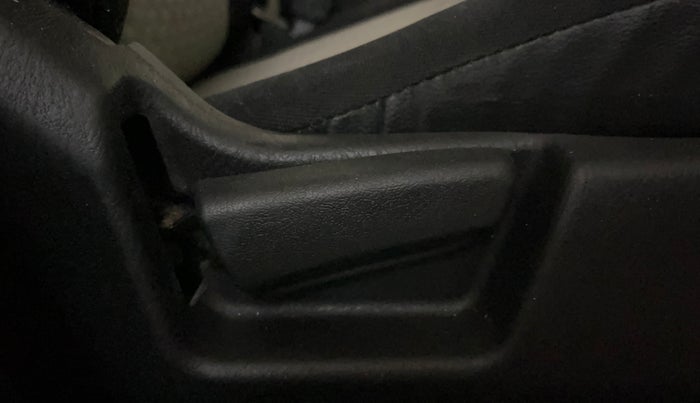 2020 Maruti Alto VXI, Petrol, Manual, 39,543 km, Driver Side Adjustment Panel