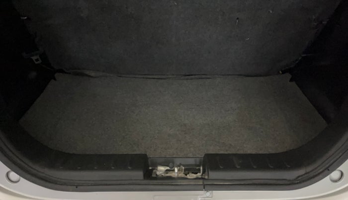 2020 Maruti Alto VXI, Petrol, Manual, 39,543 km, Boot Inside