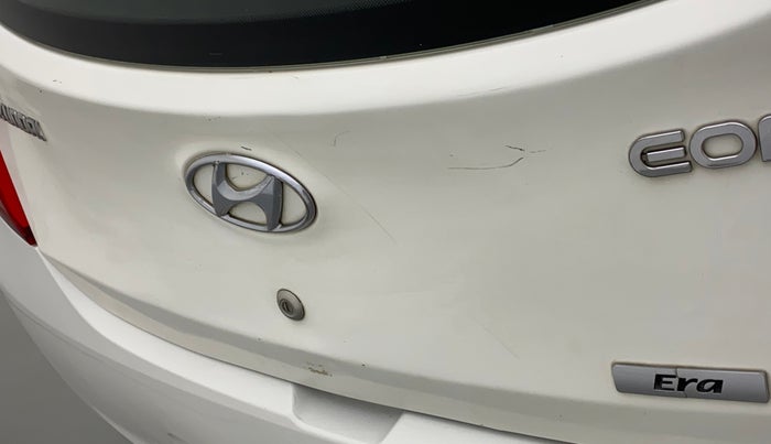 2016 Hyundai Eon ERA +, Petrol, Manual, 79,395 km, Dicky (Boot door) - Minor scratches