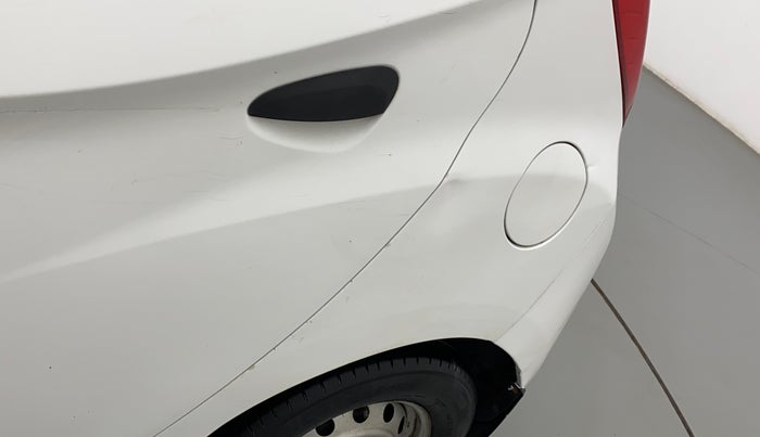 2016 Hyundai Eon ERA +, Petrol, Manual, 79,395 km, Left quarter panel - Minor scratches
