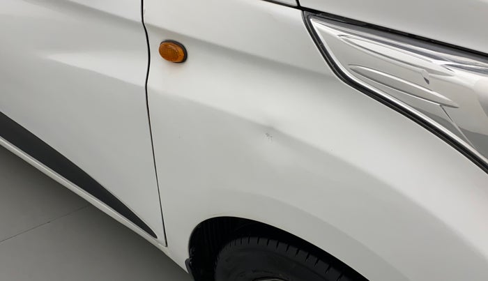 2016 Hyundai Eon ERA +, Petrol, Manual, 79,395 km, Right fender - Slightly dented