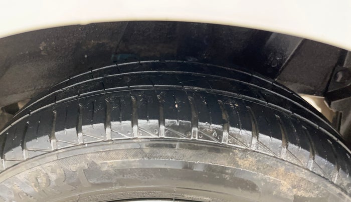 2022 Hyundai GRAND I10 NIOS SPORTZ 1.2 KAPPA VTVT CNG, CNG, Manual, 37,950 km, Left Rear Tyre Tread