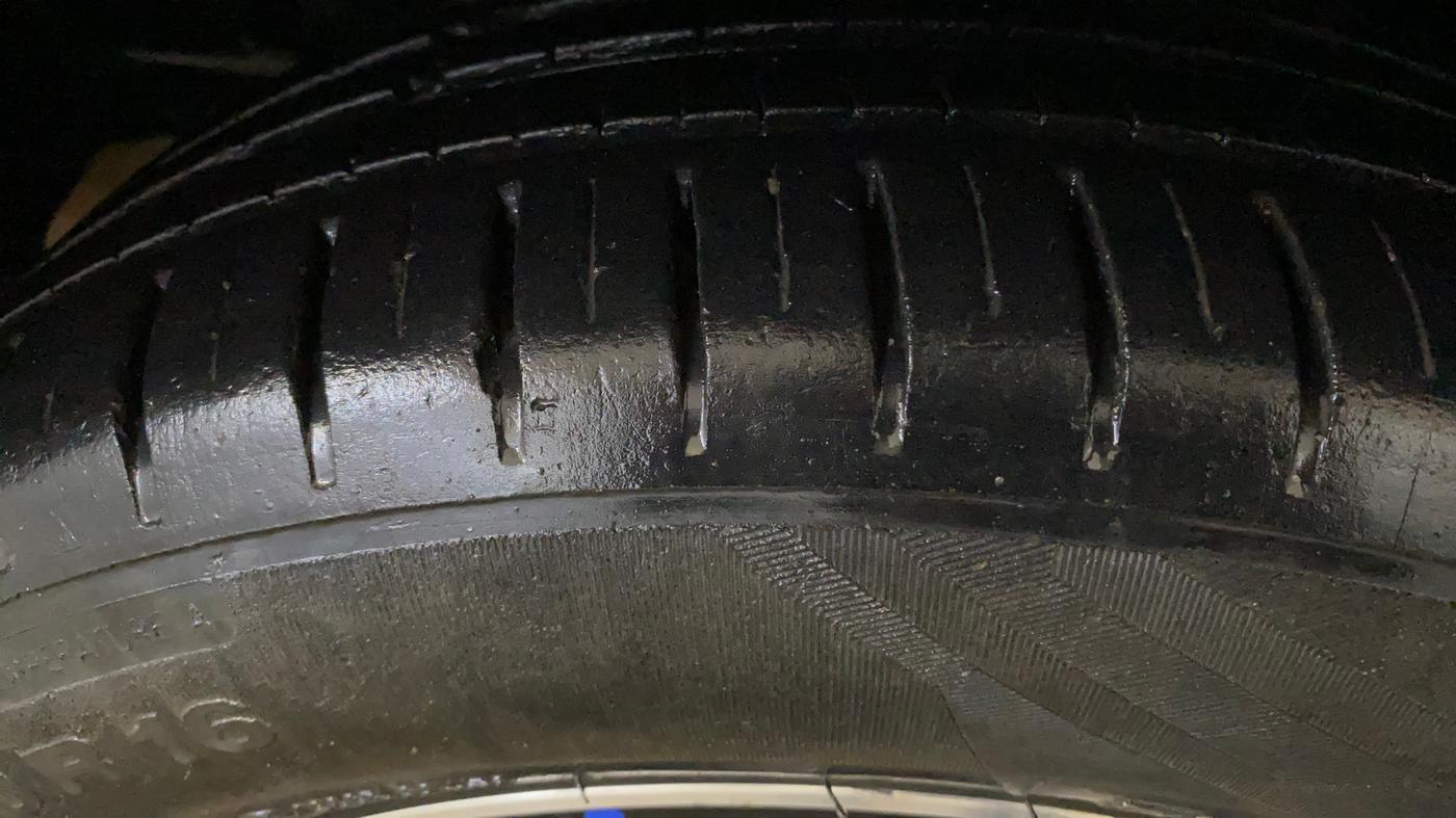 2022 Maruti XL6 ALPHA AT, Petrol, Automatic, 54,721 km, Right Rear Tyre Tread