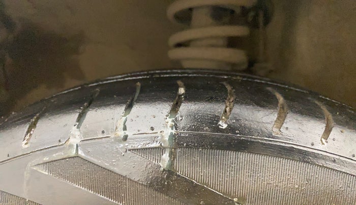 2018 Maruti Alto 800 LXI CNG, CNG, Manual, 59,559 km, Left Front Tyre Tread