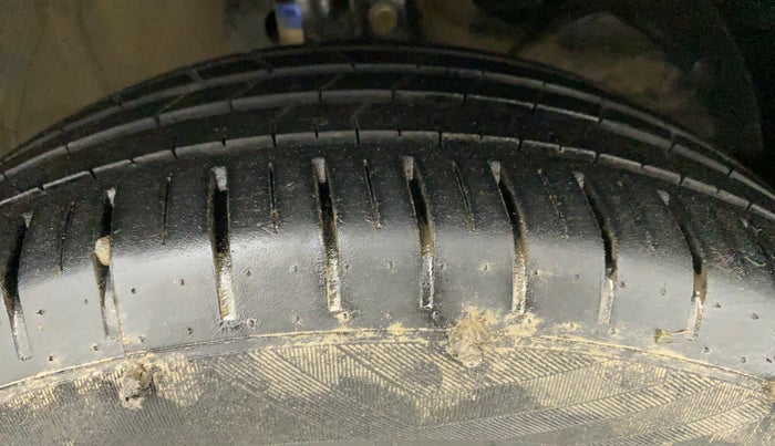 2021 Maruti Baleno ZETA PETROL 1.2, Petrol, Manual, 12,534 km, Right Front Tyre Tread
