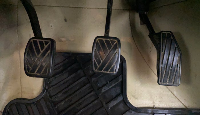 2016 Maruti Baleno DELTA PETROL 1.2, Petrol, Manual, 38,318 km, Pedals