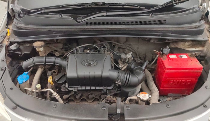 2015 Hyundai i10 SPORTZ 1.1, Petrol, Manual, 46,442 km, Engine View