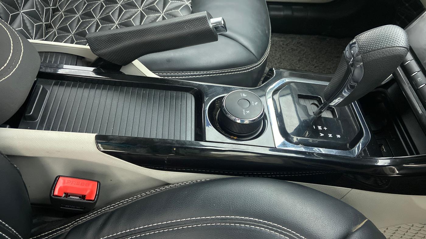 2021 Tata NEXON XZA + 1.2 PETROL A/T, Petrol, Automatic, 12,654 km, Gear Lever