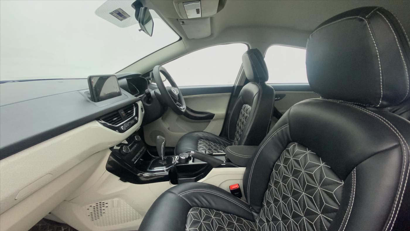 2021 Tata NEXON XZA + 1.2 PETROL A/T, Petrol, Automatic, 12,654 km, Right Side Front Door Cabin