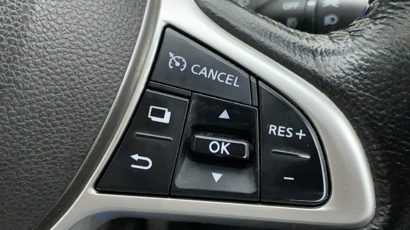 2021 Nissan MAGNITE XV PREMIUM DUAL TONE, Petrol, Manual, 34,433 km, Adaptive Cruise Control