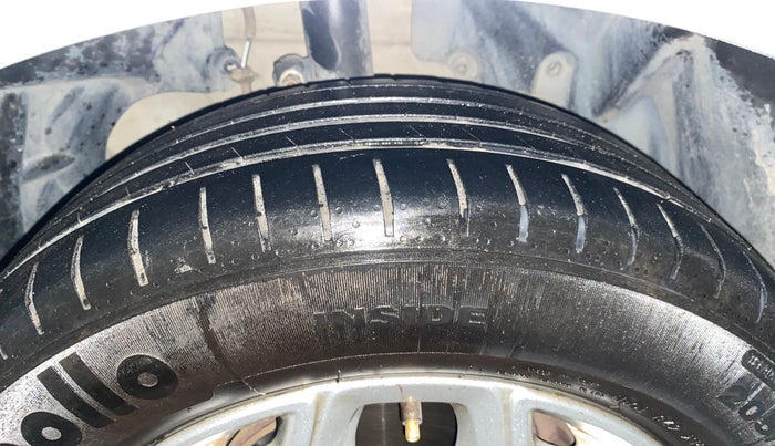 2015 Ford Ecosport TITANIUM 1.5L DIESEL (OPT), Diesel, Manual, 94,014 km, Right Front Tyre Tread