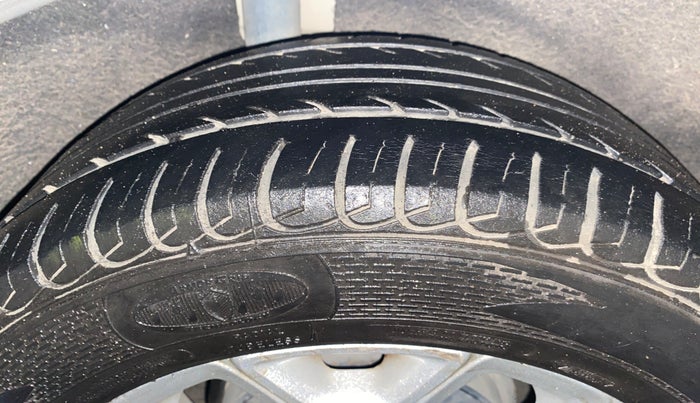 2015 Ford Ecosport TITANIUM 1.5L DIESEL (OPT), Diesel, Manual, 94,014 km, Right Rear Tyre Tread