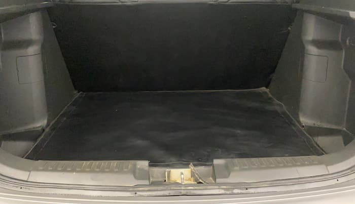 2017 Maruti Vitara Brezza VDI (O), Diesel, Manual, 90,725 km, Boot Inside