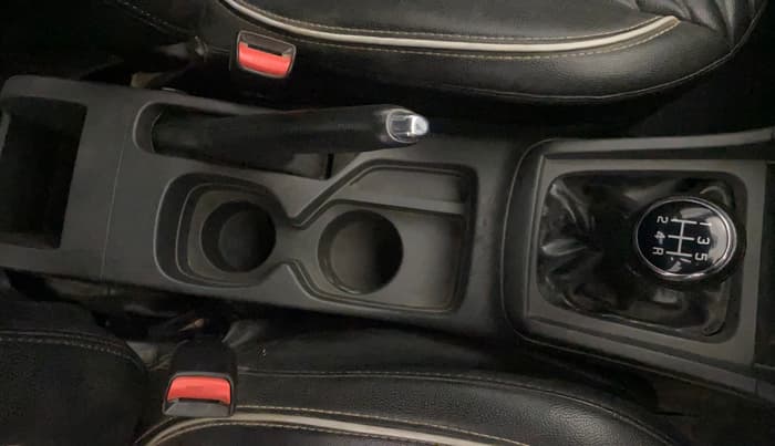 2017 Maruti Vitara Brezza VDI (O), Diesel, Manual, 90,725 km, Gear Lever