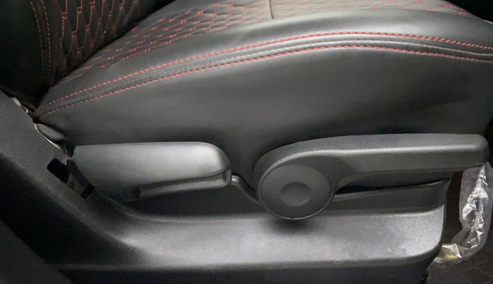 2021 Toyota URBAN CRUISER PREMIUM GRADE MT, Petrol, Manual, 11,403 km, Driver Side Adjustment Panel