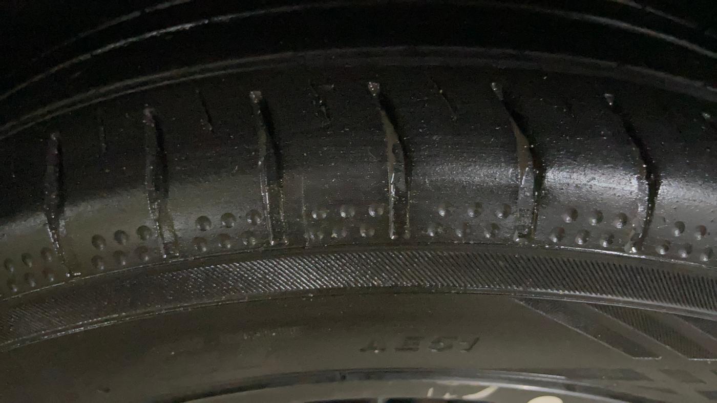 2019 Hyundai Elite i20 SPORTZ PLUS  1.2 CVT, CNG, Automatic, 78,297 km, Right Front Tyre Tread